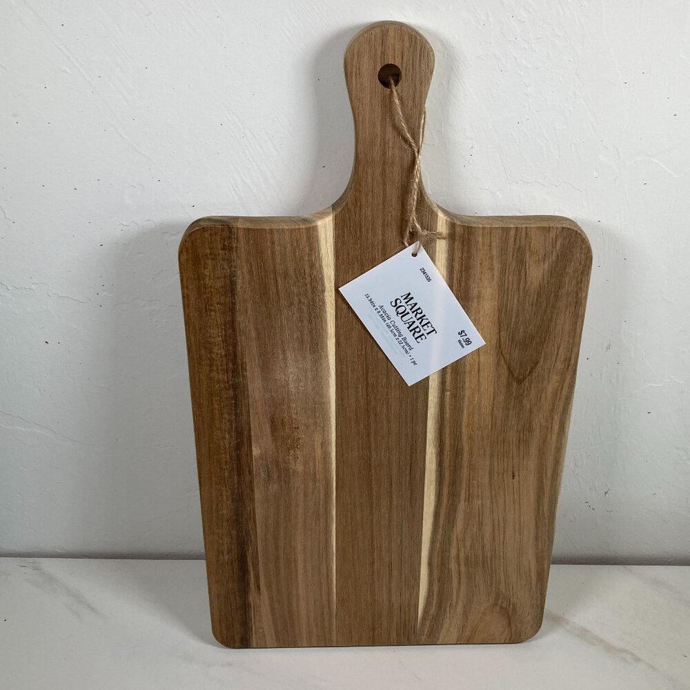 Market SquareAcacia Cutting Board - NWT